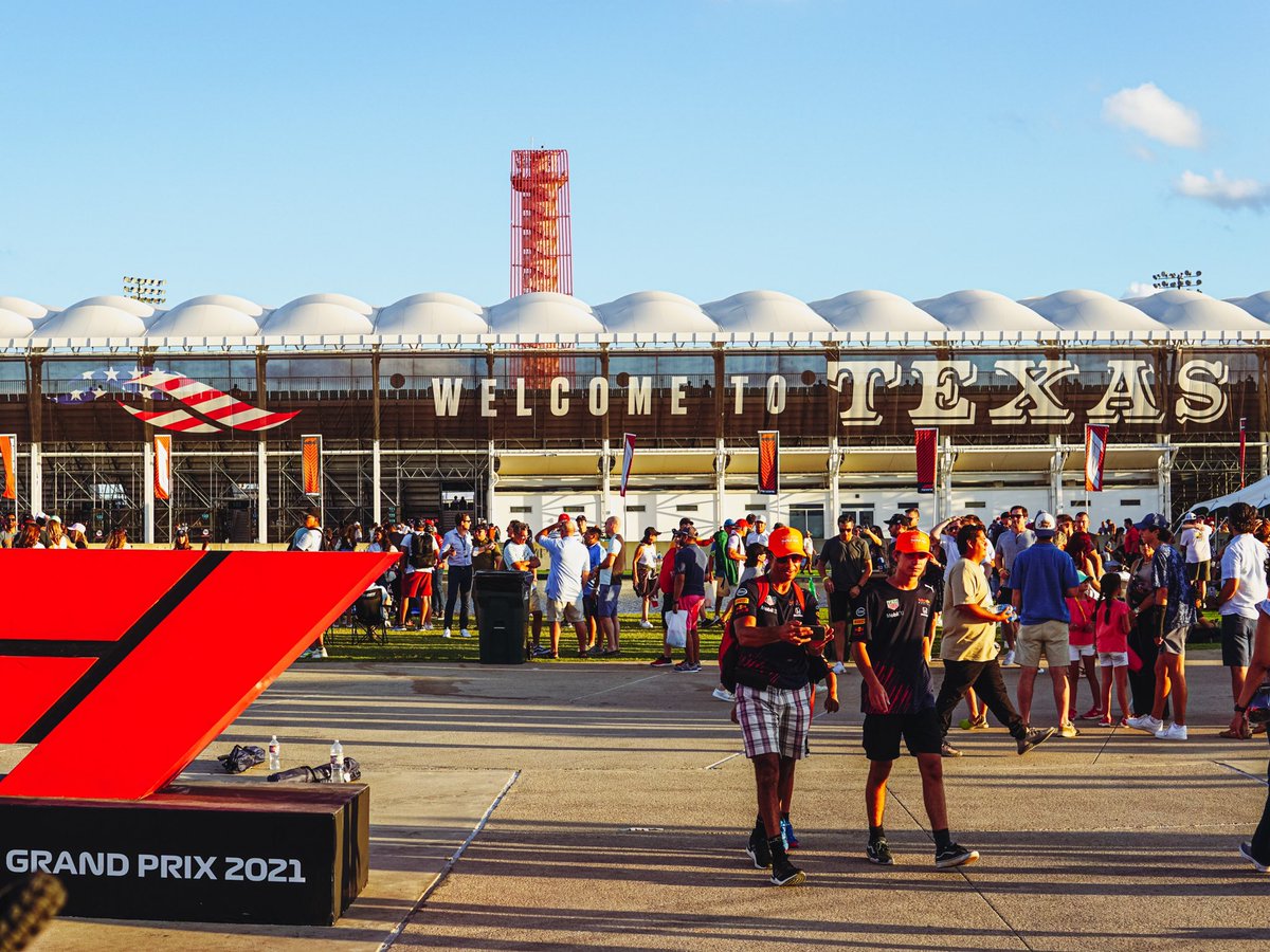 NLSportsinc's tweet photo. The @F1 U.S. Grand Prix was a race to remember. Incredible to see 400,000 people in attendance throughout the weekend in Austin. Thanks for the memories @PirelliMotoUSA @PirelliMX @PirelliUSA! 
#f1 #formula1 #austin #usgp #texas #racing #motorsports #pirelli #pirellination https://t.co/XwI7f1FeU3
