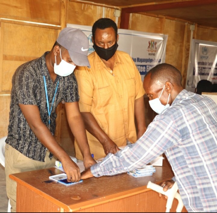 BarkhadXaamud's tweet photo. Wasaaradda Arrimaha Gudaha, Federaalka iyo Dimuqraadiyeynta Puntland
Ayaa magaalada Boosaaso ku qabtay doorasho ay doorteen dadka magangalyo doonka ah guddi matali doona, maadaama Gudigii hore uu waqtigoodu dhammaaday
@UNHCRSom @MOIFAD https://t.co/0dYEyBV3vD