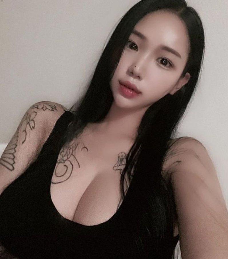 thkim1965's tweet photo. 보고 시퍼♥  #섹트 #맘눌피 #맘눌뎀 #디엠 #연락 https://t.co/Ot3UtZakSk
