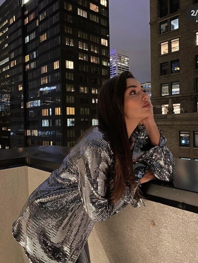 hankerboom's tweet photo. Her name is HANDE and she is here to shine.🌟🖤 #HandelErcel https://t.co/GYSFxv29CT