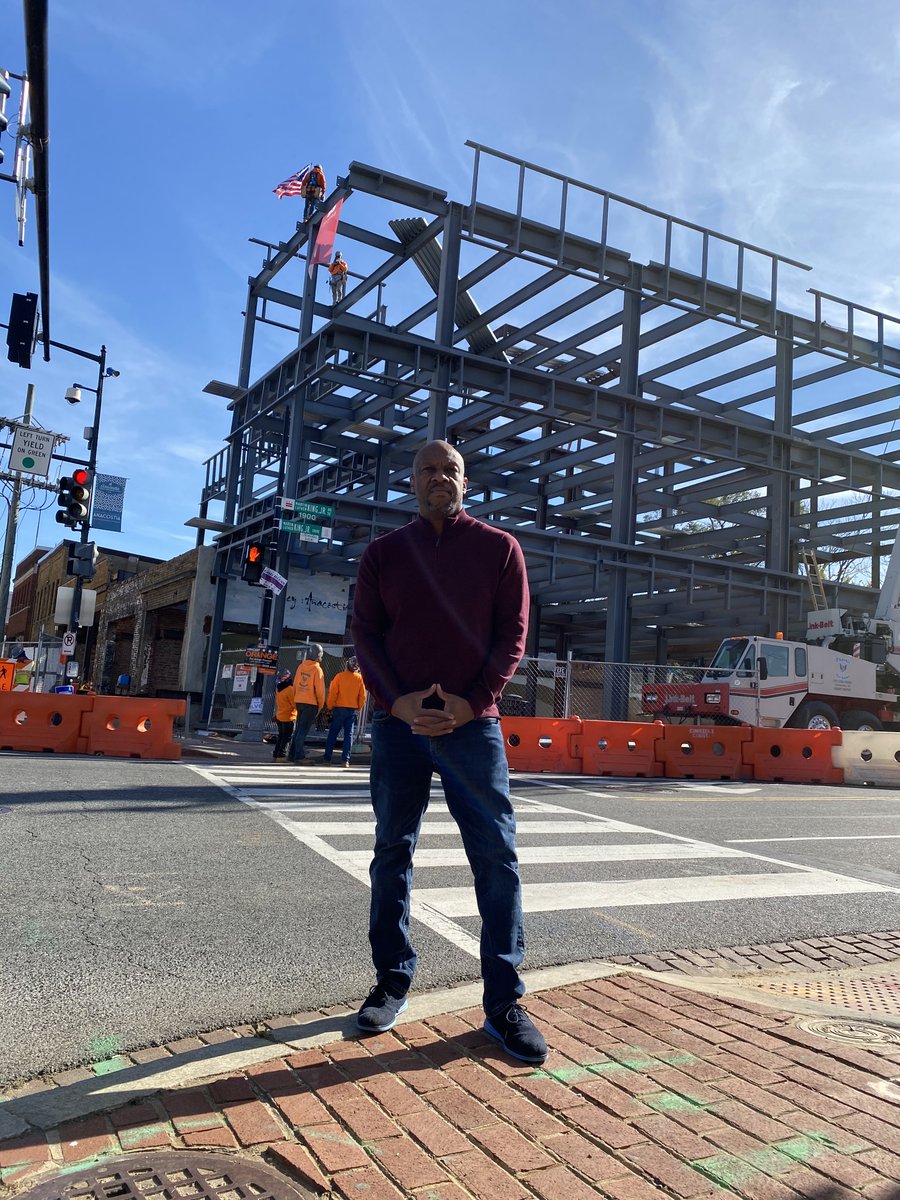 Enlightened_Inc's tweet photo. Then vs. Now 
We've come such a long way on MLK Gateway! https://t.co/sfuiBy72M8