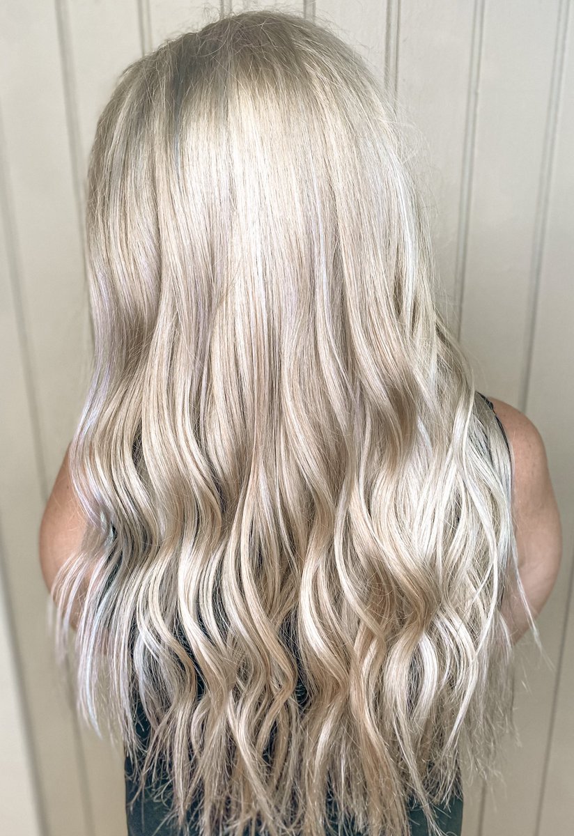 kaileibroadway's tweet photo. It’s really hard building a clientele when you know absolutely no one🥲 I’m in Ruston, La. It costs nothing to retweet to help a stylist out💕 https://t.co/r0YuiWomxC