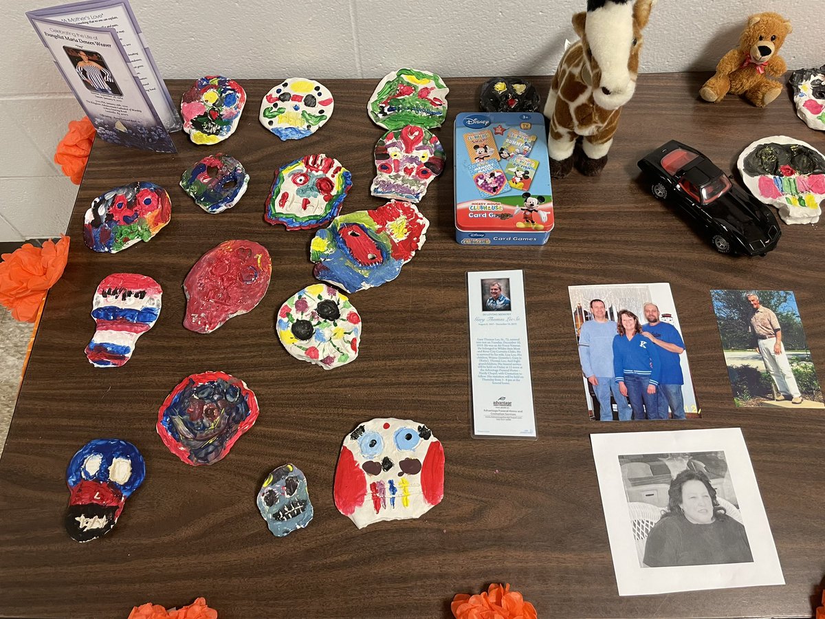 teacher_webster's tweet photo. 3rd Grade’s ofrenda for Día de los Muertos. @JREJagPrincipal @JohnsontownRoad @JCPSKY @JREMrWheat #backpack #GloballyCulturallyCompetent https://t.co/3rURerc699