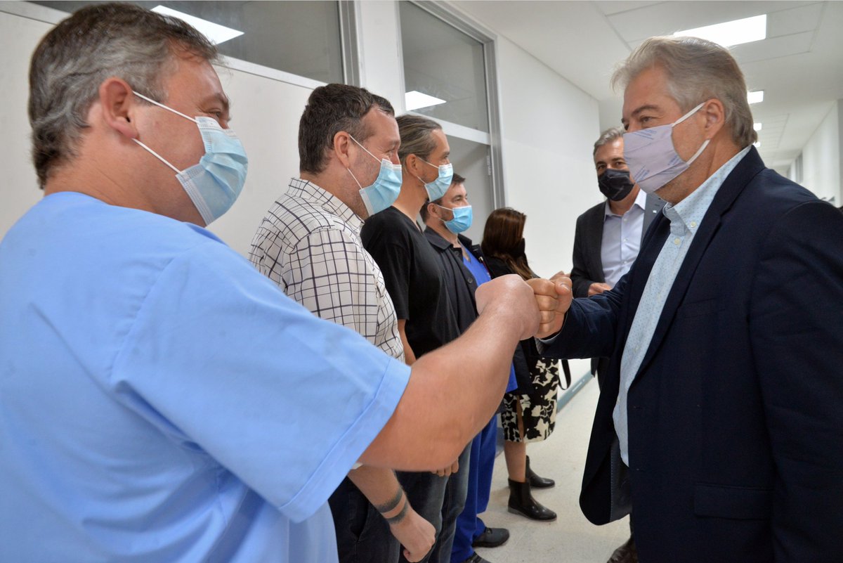 mirabellarob's tweet photo. En Rafaela, particpé de la licitación para la construcción de la 3era etapa del Hospital Regional de Rafaela. Con una inversión de más de $2500 millones estamos más cerca de finalizar una obra que es fundamental y que transformará la vida de las y los vecinos de la región. https://t.co/XIEGKSuJlC