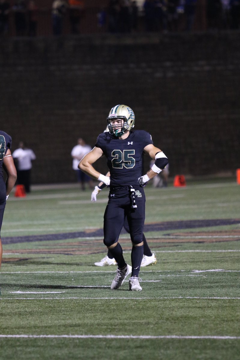 parkerlloyd25's tweet photo. Memories that will last a lifetime! Thank you @RBGatorFootball ❤️ https://t.co/gQlC79L4mV