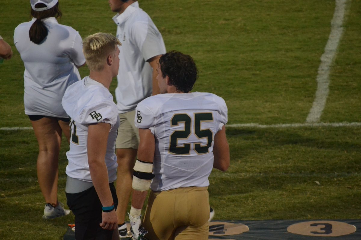 parkerlloyd25's tweet photo. Memories that will last a lifetime! Thank you @RBGatorFootball ❤️ https://t.co/gQlC79L4mV