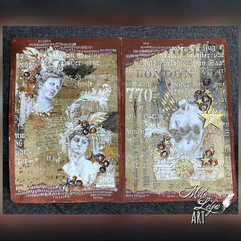 MiloLilja's tweet photo. U have to SWIPE to see the full art journal spread. Its a lot of small details. 😘 
♡ 
#MiloLiljaArtArtJournal 
#MiloLiljaArtMixedMedia 
•
#CraftOClock #JournalSpread  #Humans  #RangerInks  #Stars  #ArtJournalPage #Journaling #Pyssel  #MixedMediaJournal #ArtJournal #ArtistsOf… https://t.co/6GowX1oBe7