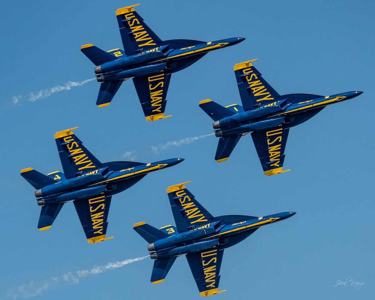 Flight Deck Store tweet media