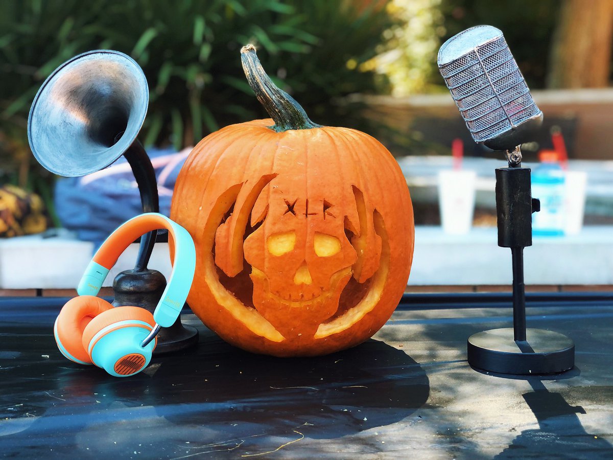 xlrlanderradio's tweet photo. We hope everyone had the chance to say hi to DJ Spooky. Unfortunately, his time with us had come to an end. RIP DJ Spooky. https://t.co/bJMZdr00T3
