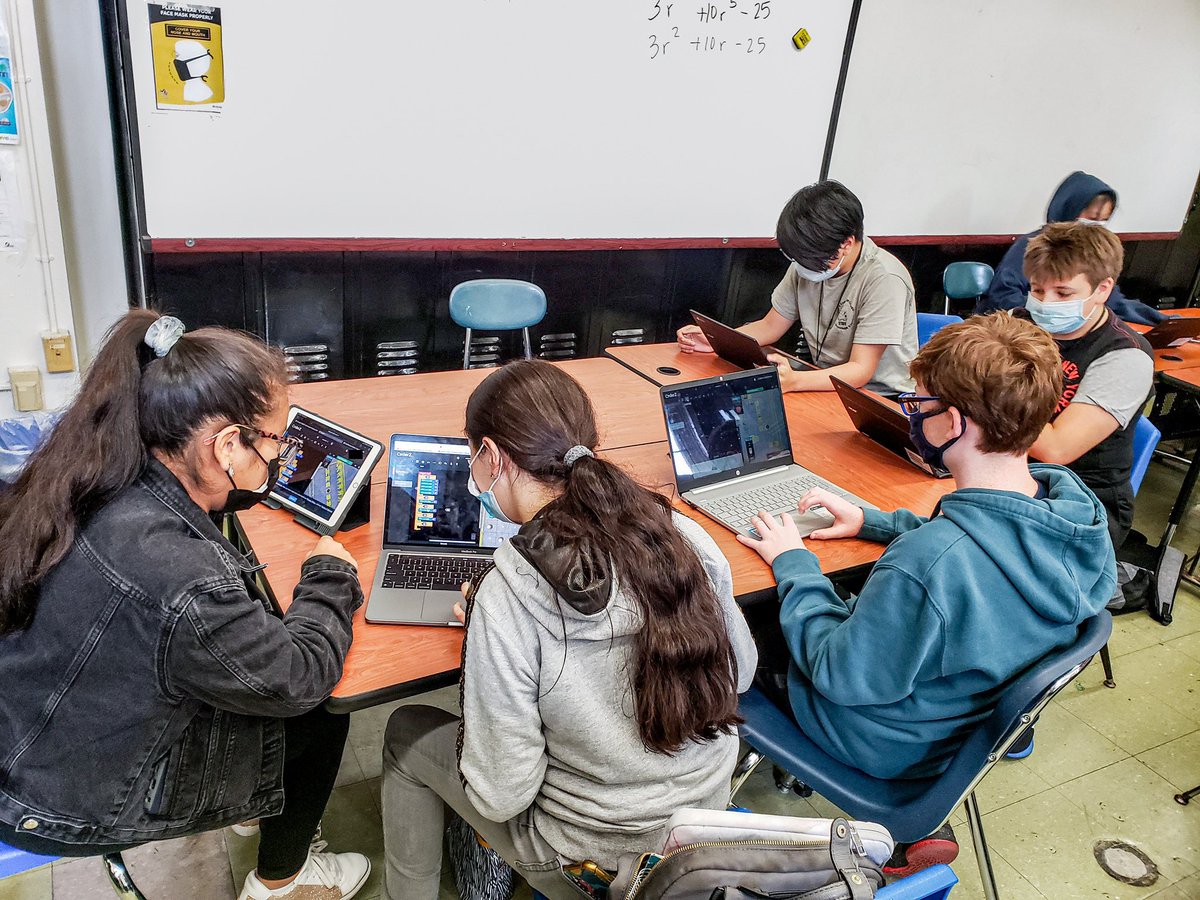 JMHSBklyn's tweet photo. Our Academy of IT freshmen were busy last week completing the Amazon Cyber Robotics Challenge! Students coded an Amazon Hercules robot to get a package delivered on time! 💻 #AmazonFutureEngineer #BeFutureReady #AOIT #CSforAllNYC https://t.co/IQATAZIThn