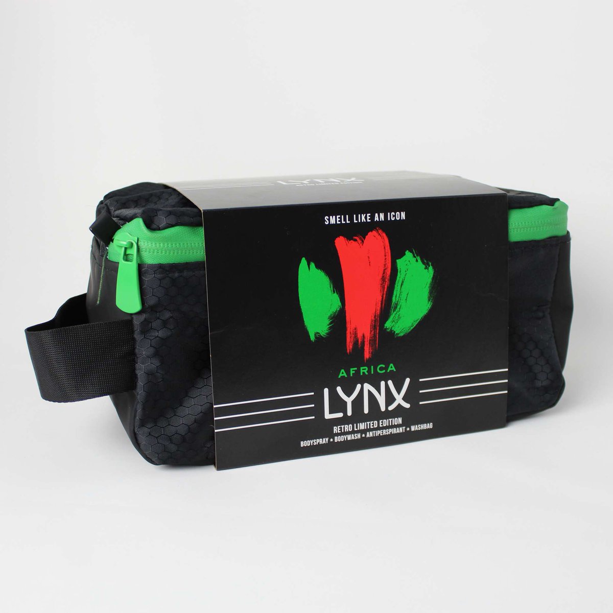 CustomGifts_UK's tweet photo. LYNX FIRST EVER PERSONALISED WASH BAG IS HERE
We are pleased to announce our partnership with one of the UK’s largest brands for male grooming products, @UnileverUKI, @lynx
Exclusively available on Custom Gifts - https://t.co/uSuug4RAa9
#CustomGiftsUK #LYNX #CustomGiftsChristmas https://t.co/lHPKBNFTOI