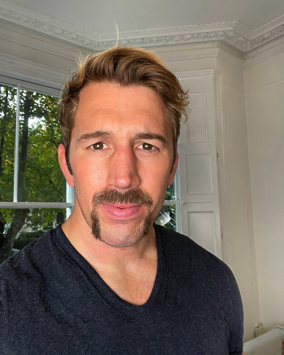 ChrisRobshaw's tweet photo. 👨🏻 Guys, let’s not be afraid to talk. Even if it’s just about the tash.
@MovemberUK #mentalhealthawareness https://t.co/AwhzyYHDqH