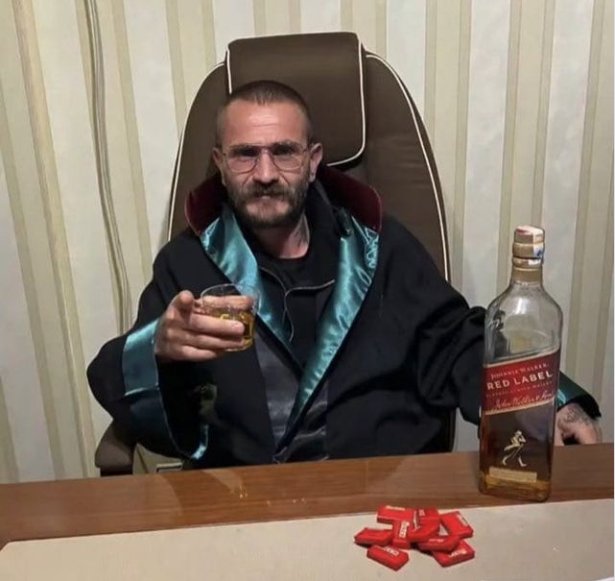 Twit atmadan önce yeni avukatım ile görüşme sağladık 😄😄😄