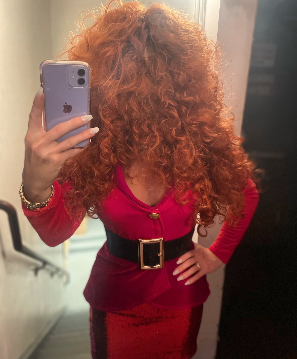 “Excuse me, Mr. Mayor. Don’t you think you should make… The call?” ❤️💙💚- Sara Bellum

Hope y’all had a fantastic Halloween!
#powerpuffgirls #sarabellum