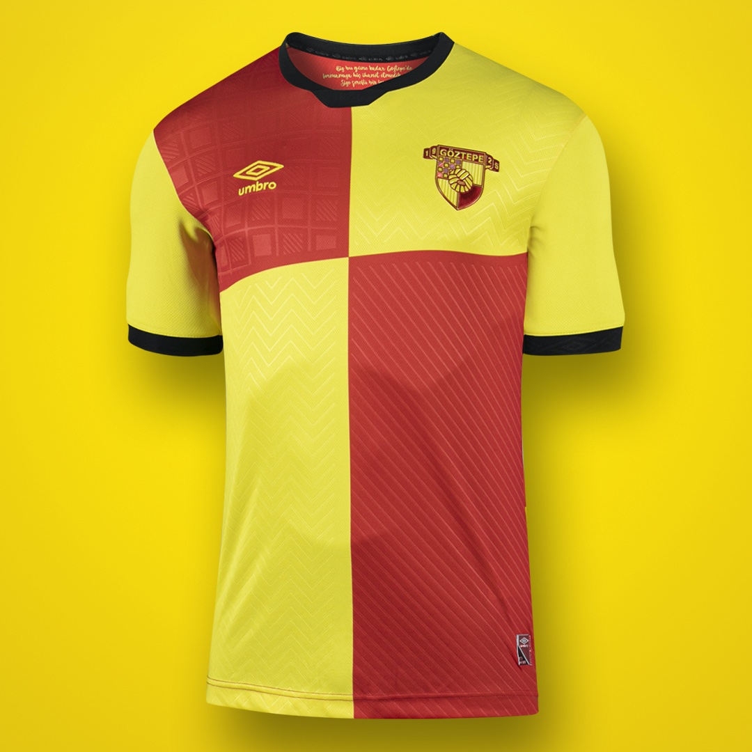 #CupofKits - Semi-final 2:

<a href="/FluminenseFC/">Fluminense F.C.</a> (Home)🇧🇷
🆚
<a href="/Goztepe/">Göztepe Spor Kulübü</a> (Home)🇹🇷

Check out the kits and vote for your favourite using the poll⬇️.