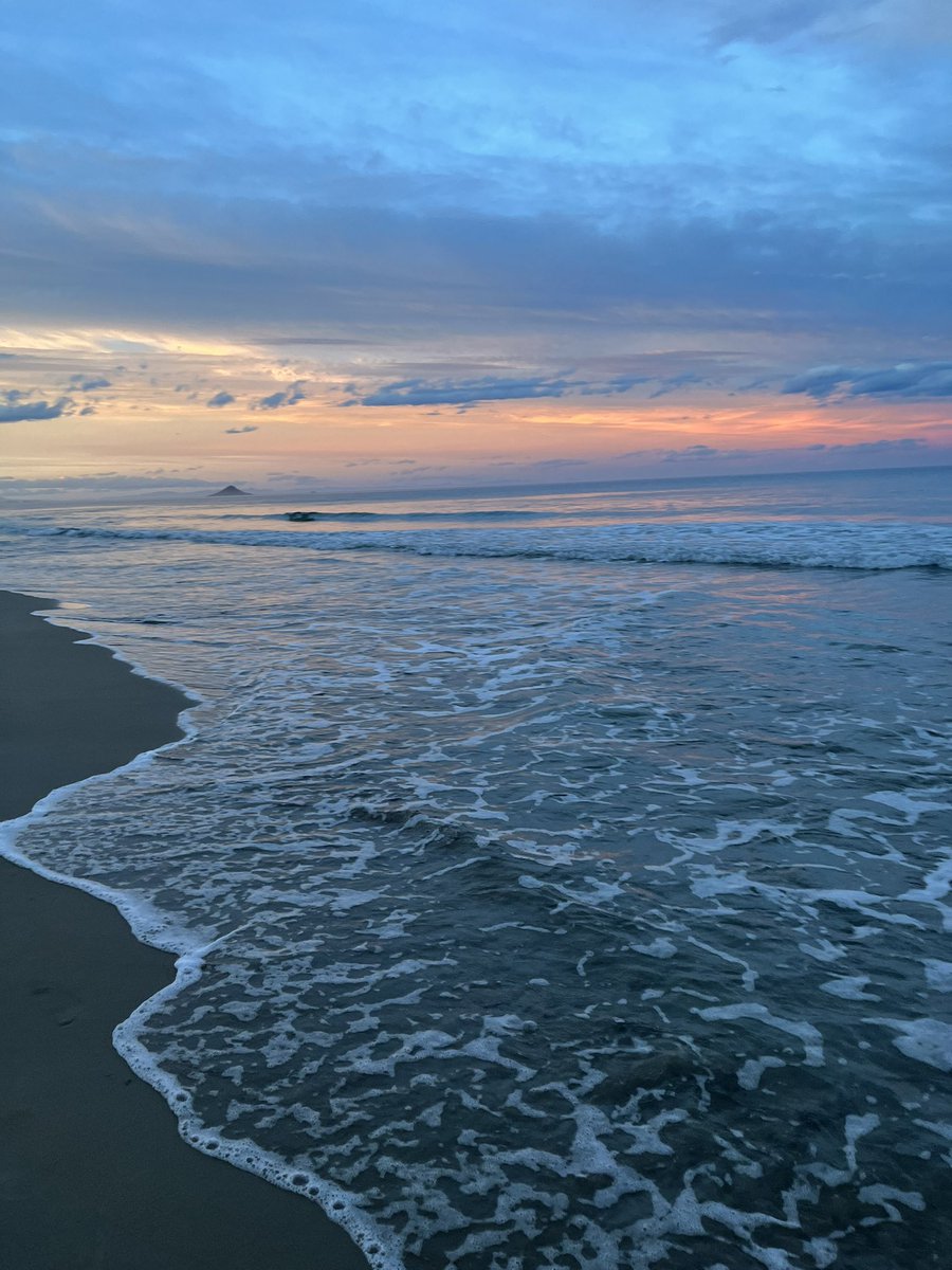 opacarofilia_'s tweet photo. nada mejor que ir a la playa https://t.co/pkNTIw3jVT