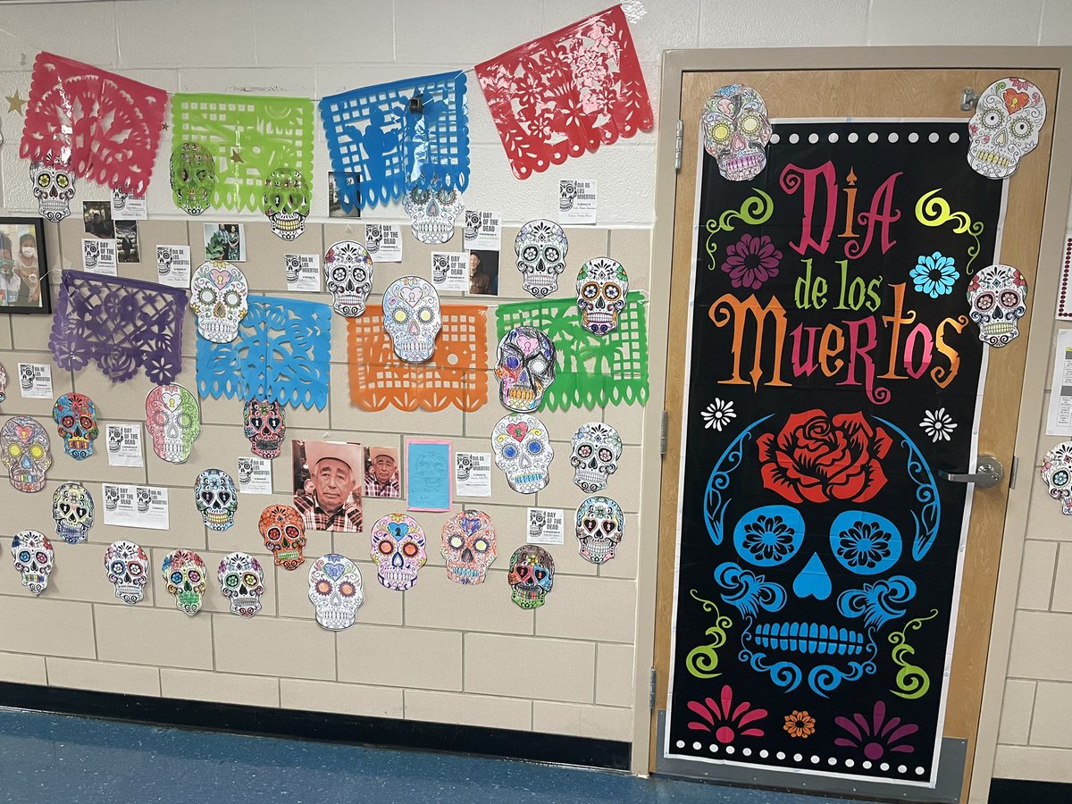 We loved learning about Dia De Los Muertos this week in ESOL! <a href="/HilltopESAACPS/">Hilltop Stars</a> <a href="/AACPS_ELD/">AACPS English Language Development Program</a> #aacpsawesome