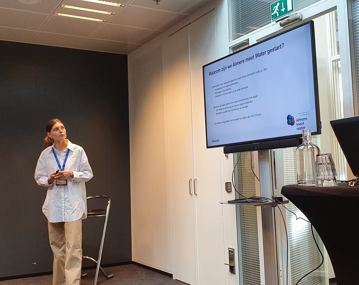 Anniek de Jong <a href="/DeltaresNL/">DeltaresNL</a> neemt in de sessie #CitizenScience ons mee in 'Almere meet Water' <a href="/Waterinfodag/">Waterinfodag</a>