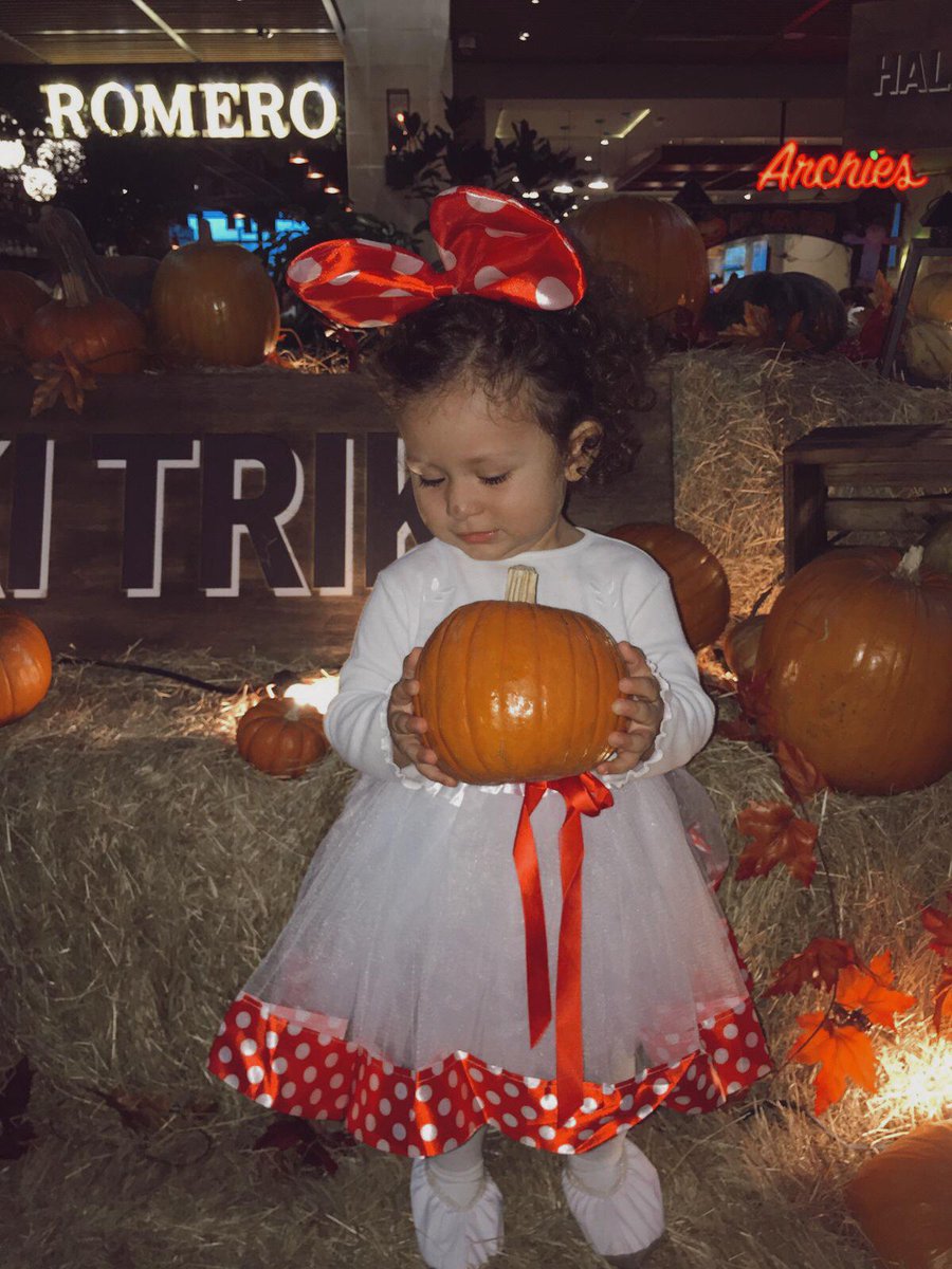 PerezGenesis45's tweet photo. 🎃😍 https://t.co/OZX8JAvQtz