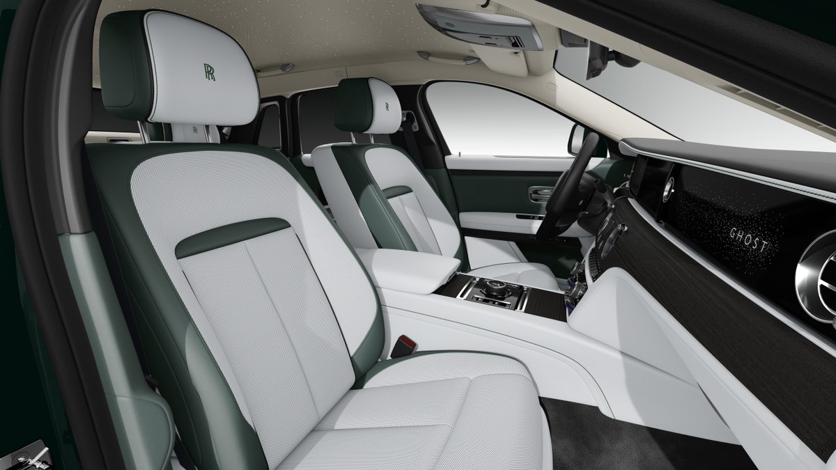 RollsRoyceLeeds's tweet photo. Starting the week off with a new Ghost specification in Imperial Jade

What do you think? Should we order this? 

#rollsroyce #rr #rollsroyceghost #ghost #rrghost #rrleeds #green https://t.co/83r9GopIGk