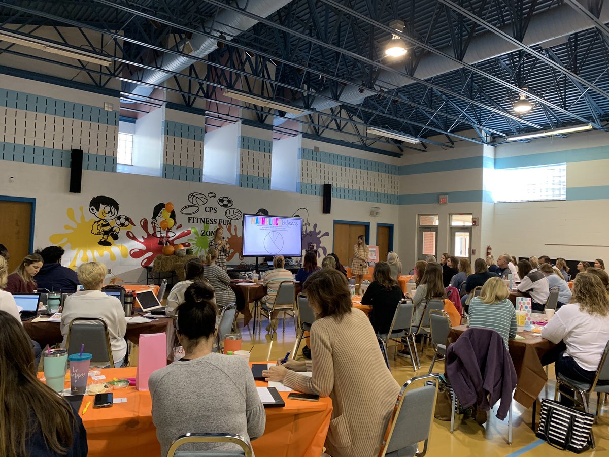 laurenfjohnson1's tweet image. Excited to see @reagantunstall for #guidedmathAMPED @ChocoPrimary 

Yes…I’m in a math training. 😂🙈🤷🏻‍♀️