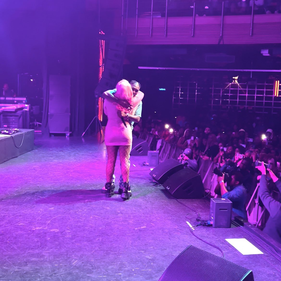 cuppymusic's tweet photo. Grudges are a waste of perfect happiness! 💞🍦 @Zlatan_Ibile https://t.co/ize0qssu07