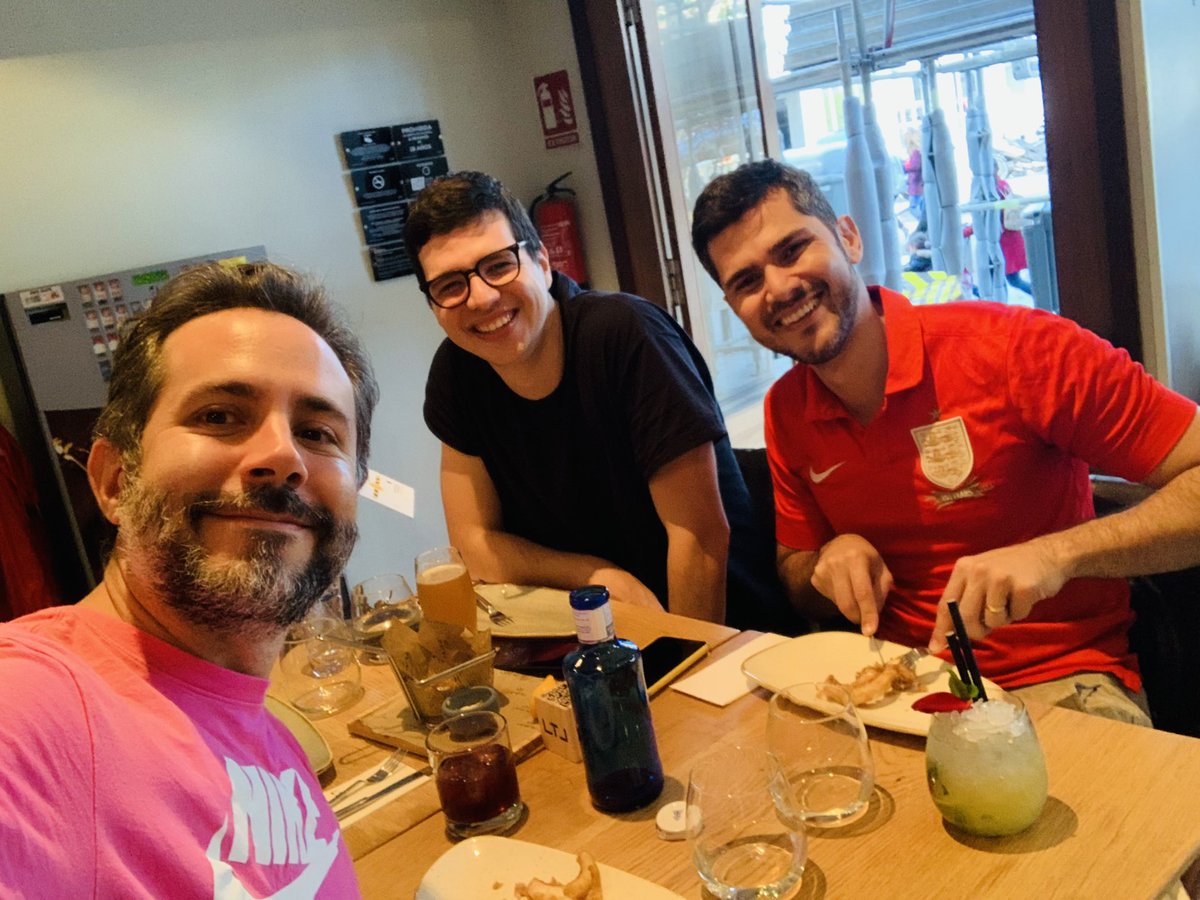 LedVarela's tweet photo. Reunión en Madrid🔥❤️ https://t.co/UQvWo5Fyiz