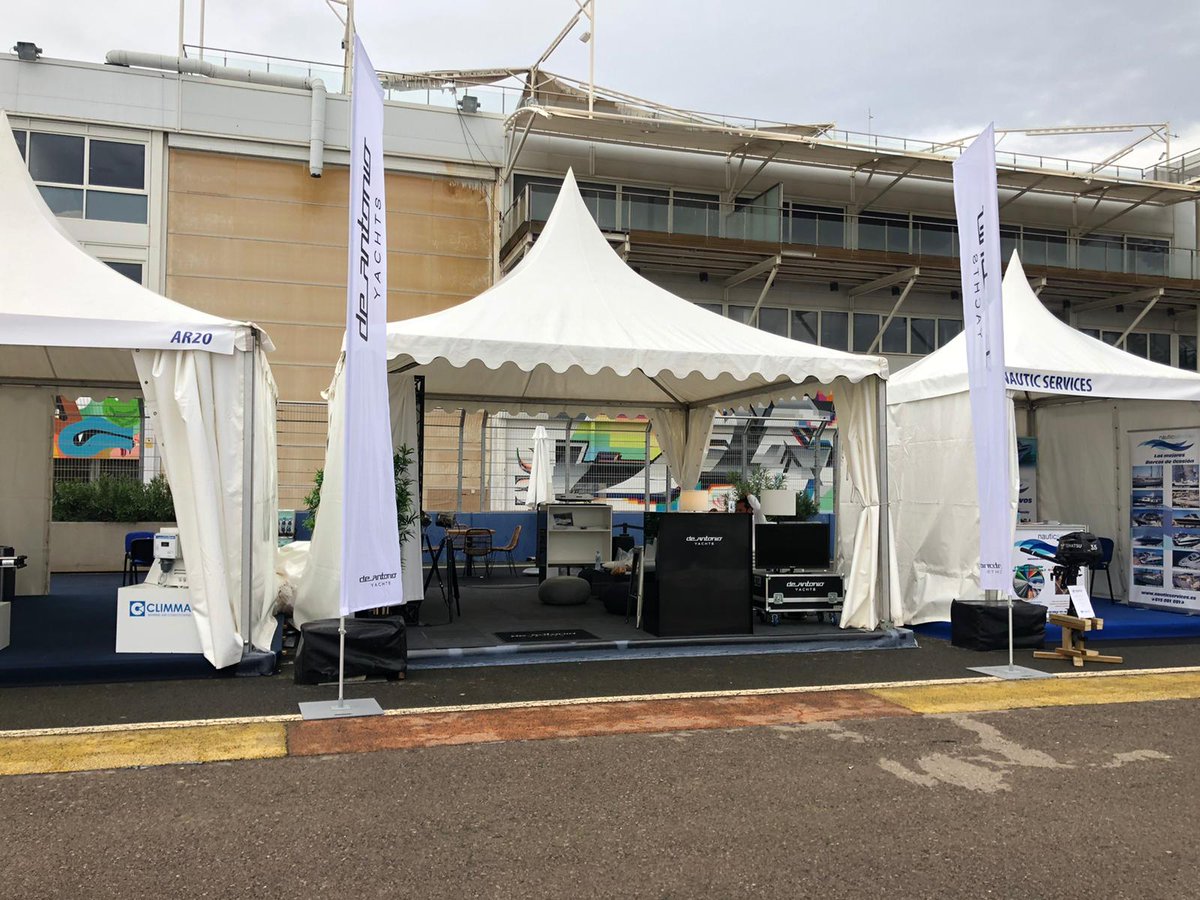 Hoy acaba la Valencia Boat Show 2021 en el puerto de Valencia, donde hemos colaborado con el montaje de las jaimas-carpas, tarimas, focos etc.. Aún está a tiempo de ir esta tarde.