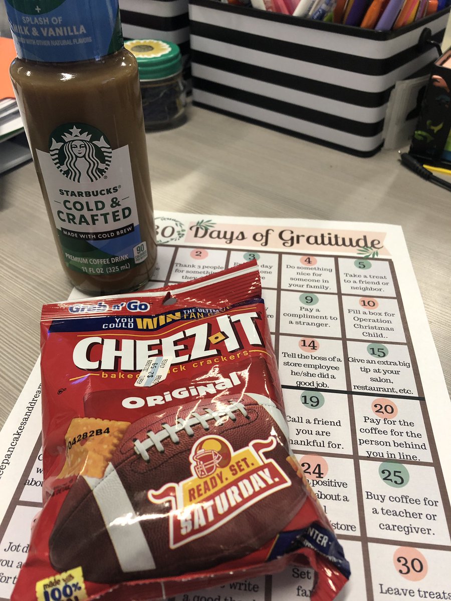 Rigginsbraves's tweet photo. As I was printing out the 30 Days of Gratitude this morning one of my students dropped off a Monday treat for me. They started the challenge without even realizing it💙#30daysofGratitude @communityisd https://t.co/lmXG8YcdJb