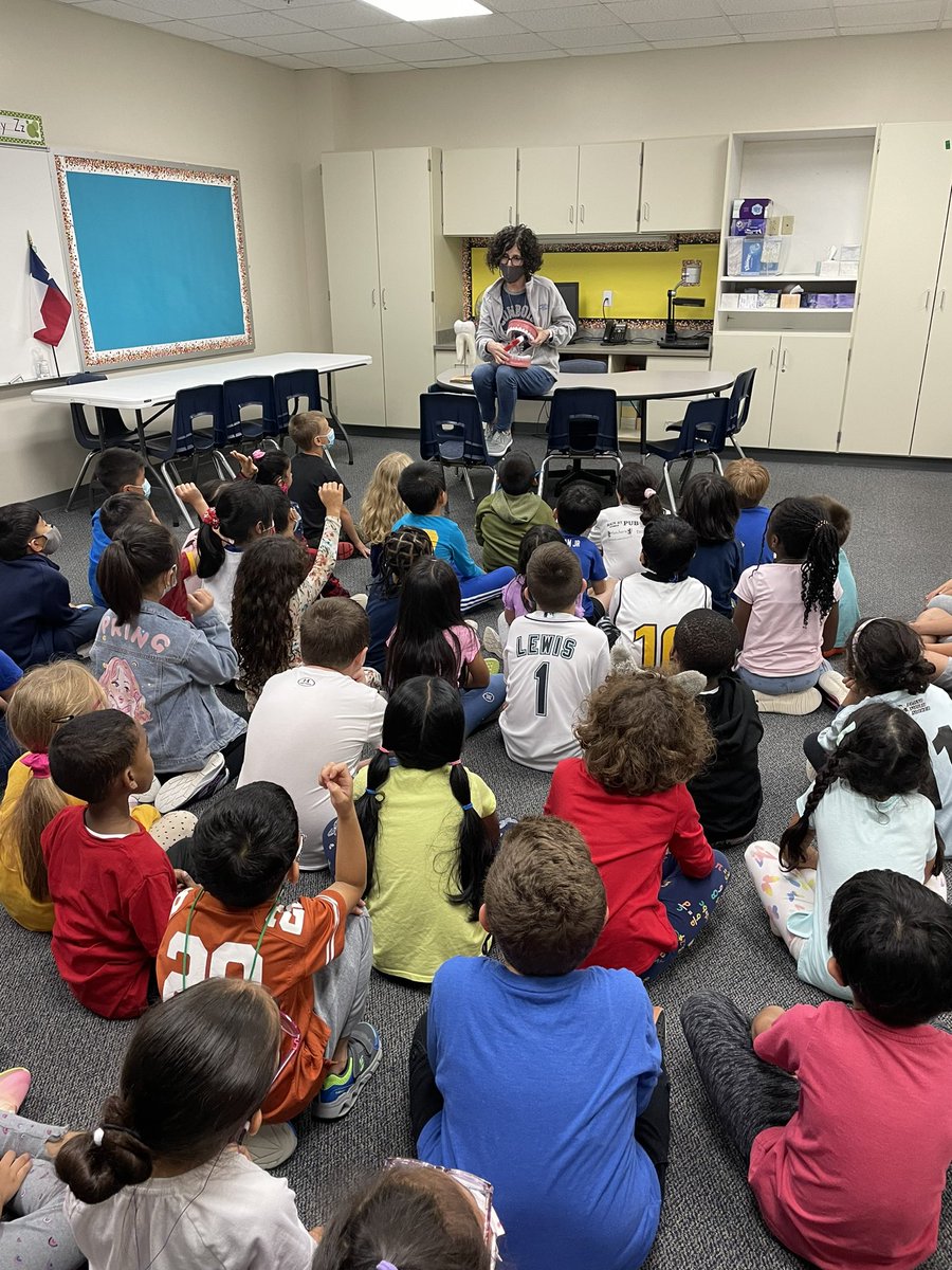 AndrewsEagles's tweet photo. Nurse Sherbert visited 1st grade at the perfect time last week!  Let’s hope her tips for keeping our teeth clean and making good hygiene choices stuck over the weekend! 🦷🍭🍫🎃 @Plano_Schools 
#PISDDedicatedtoCaring https://t.co/RfOWzCrsLh