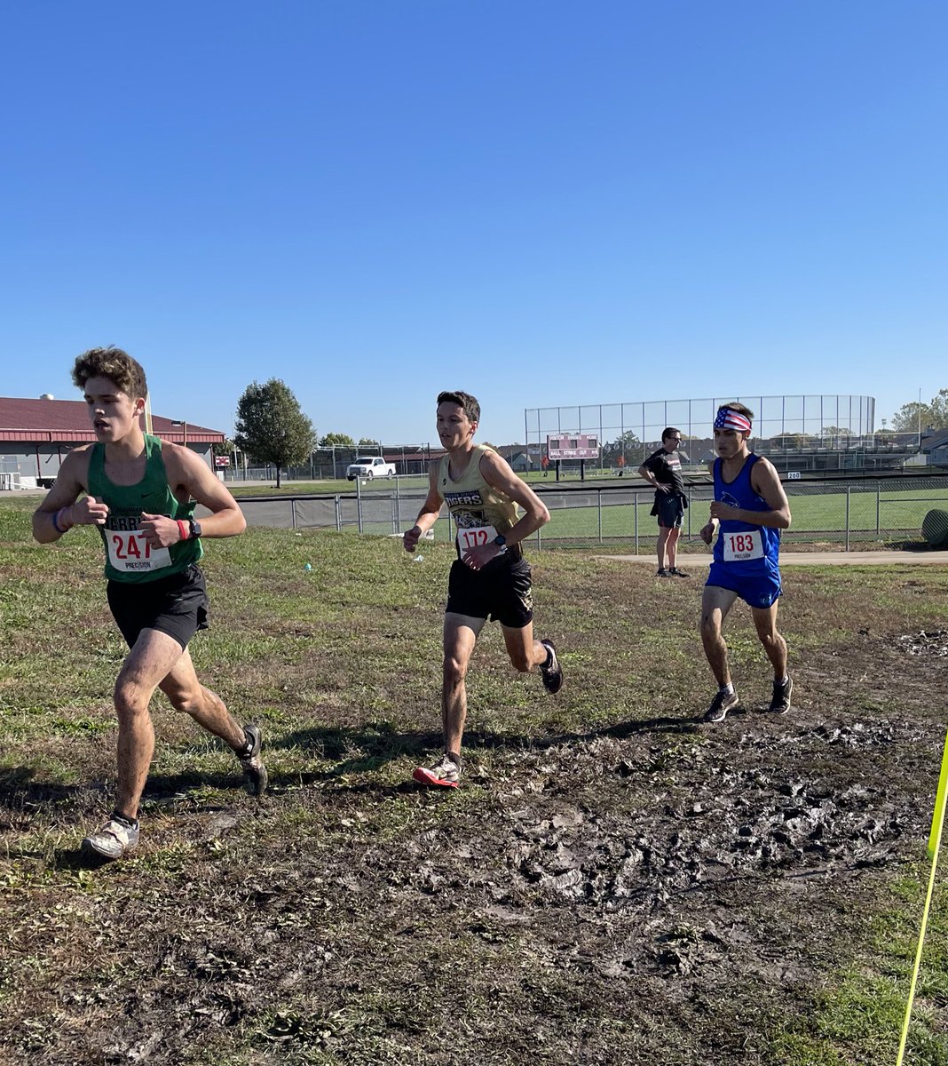 TeamSchloss's tweet photo. Had the privilege of watching Alex and Steven qualify for state Saturday. Steven showing the upper classmen how it’s done as a freshman! 👏🏼 Good luck on Friday!! https://t.co/6PaYlQ27sr