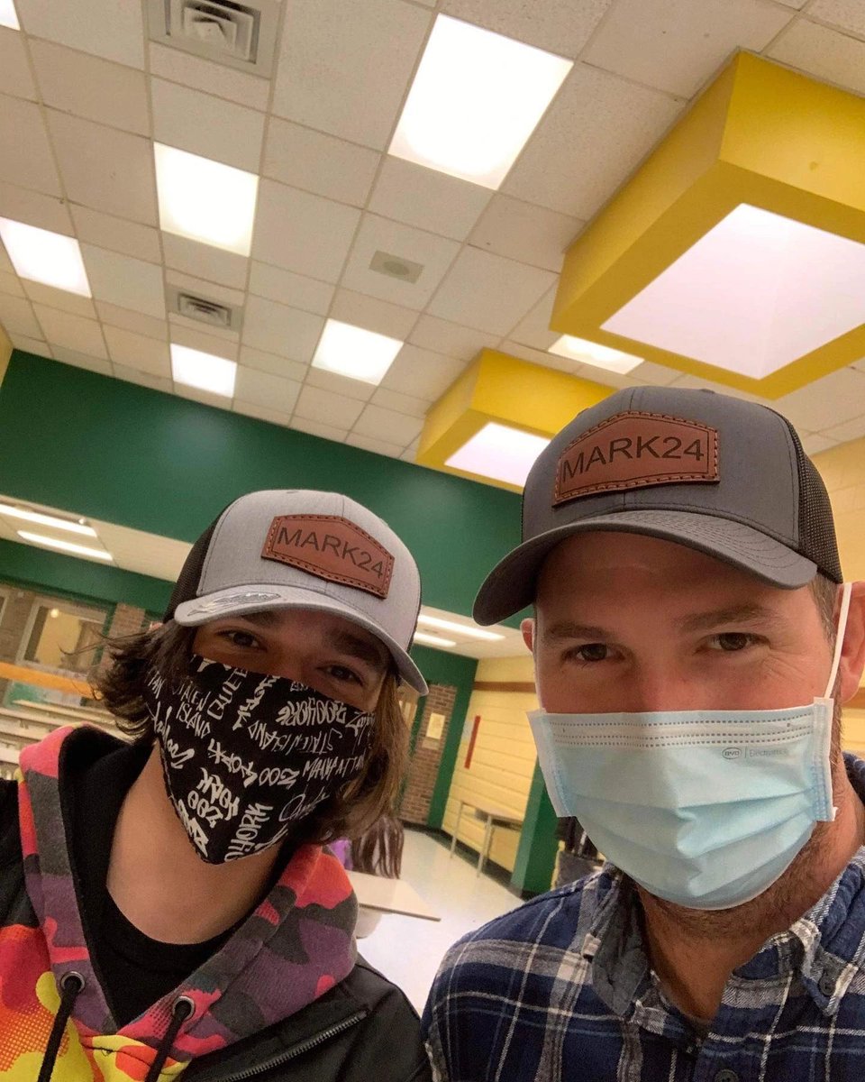 BALL CAP

MARK24 Mesh back Structured, mid-profile, six-panel Permacurv visor Snapback closure

C$35.00

baseballfordad.com/store-1/ols/pr…