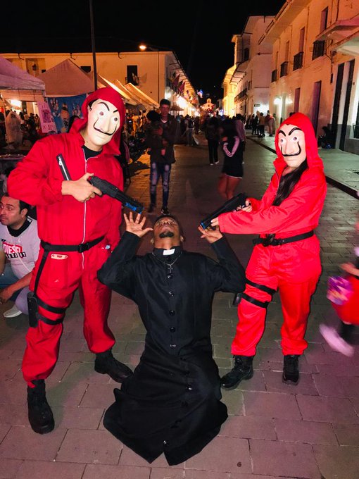 I escaped from the seminary and wanted to taste the mundane world ... and this is what I discovered.<a href="/tag/instagood"class="tags"><span>#instagood</span></a><a href="/tag/ghost"class="tags"><span>#ghost</span></a><a href="/tag/costume"class="tags"><span>#costume</span></a><a href="/tag/halloween"class="tags"><span>#halloween</span></a><a href="/tag/halloweenparty"class="tags"><span>#halloweenparty</span></a>