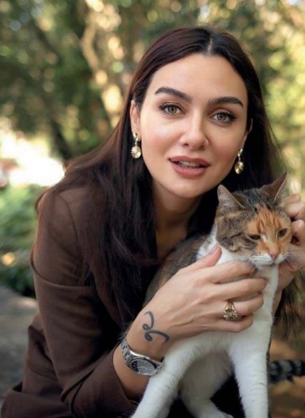 mfbch2's tweet photo. Bellísima ❤ 
#BirceAkalay #BirceFineJewellery https://t.co/2IuTARz8A2