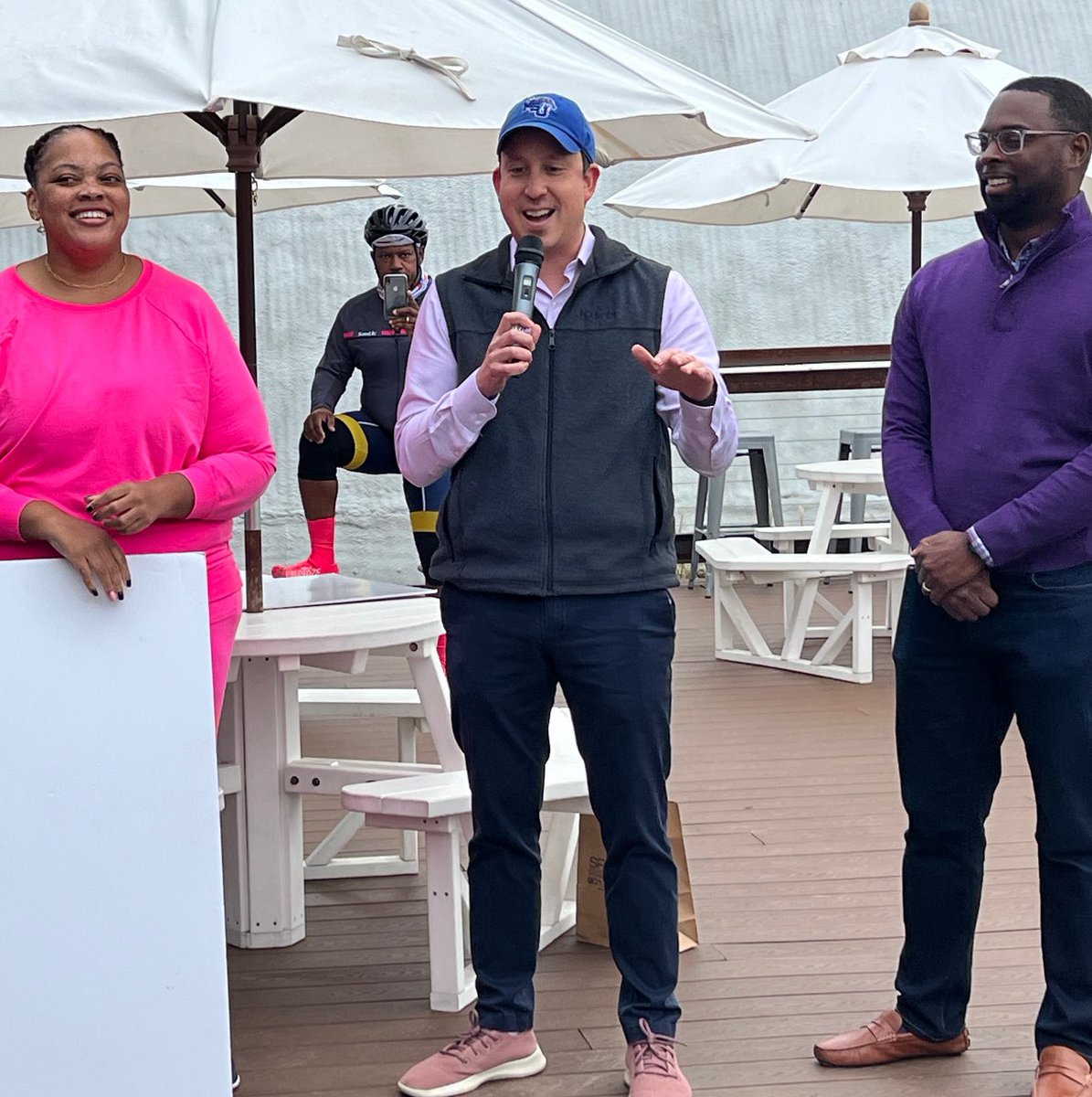 mgwhaley's tweet photo. Had the privilege to support several great community organizations this weekend! @westcancerfdn with Commissioner @tamisawyer and @MemphisHumane in support of their low cost clinic to make animal care more affordable to all. Thankful for your work!! https://t.co/3jtWR5AjBS