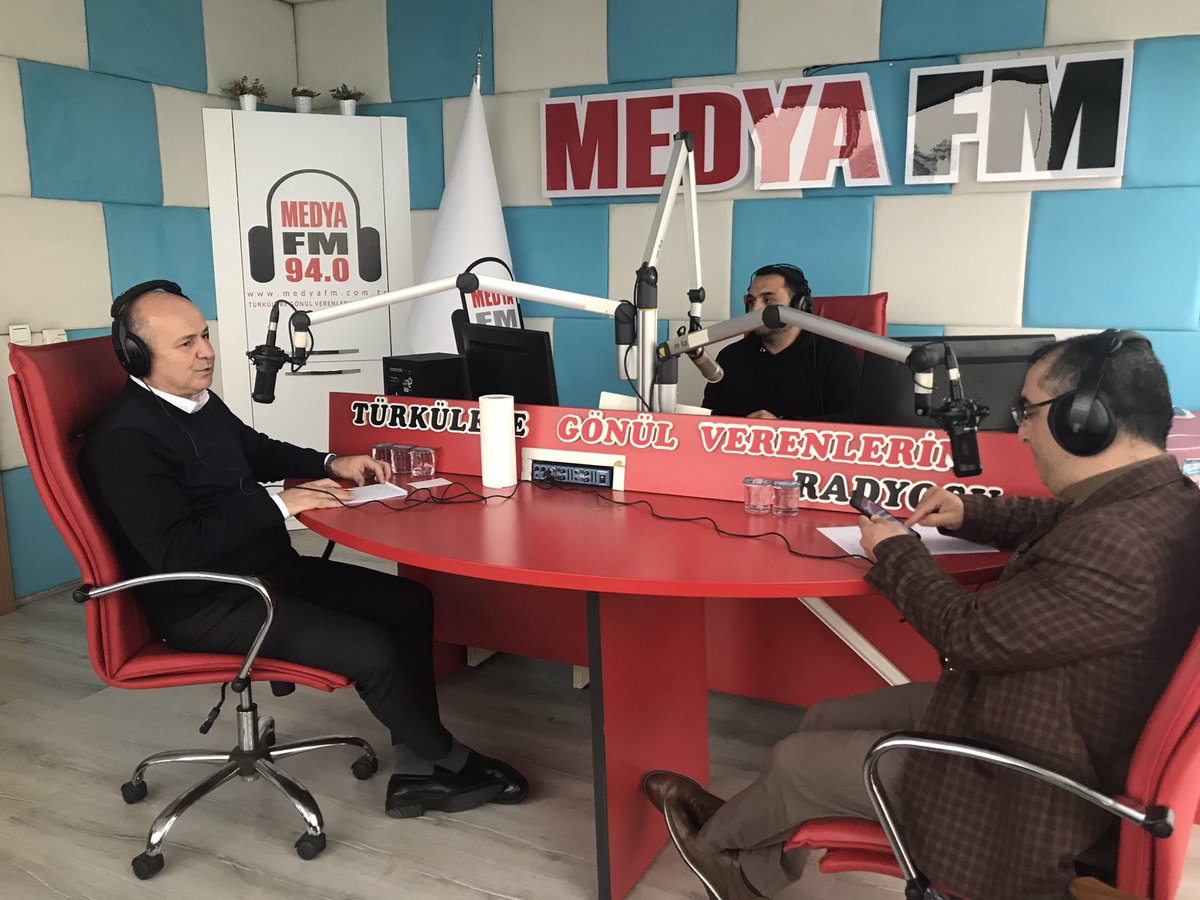 İstanbul il  Başkanımız <a href="/drerhanerol/">Dr. Erhan Erol</a> ,

 ( 94.0 )Medya FM’de <a href="/selcukyavuzcom/">Selçuk Yavuz</a> ile Türkiye’nin en çok dinlenen radyosundan gündemi değerlendiriyor.