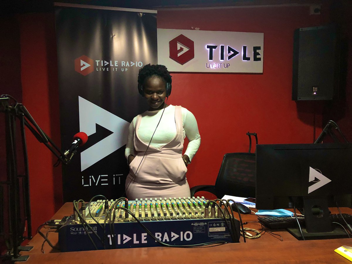TidleRadio's tweet photo. It’s the 1st of November!! Make the month count!! We have the necessary motivation for you, at the start and end of the day!

Check in for #TheDetox with @BiiraAkash 

Stream live: https://t.co/iCPdWmjdQb

#LiveItUp🚀 https://t.co/RTO974nGa4