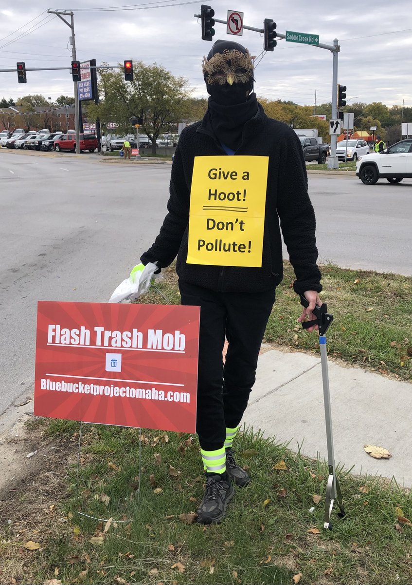 ctefft1's tweet photo. It's a wrap for this season? Looking at new opportunities. #KeepOmahaBeautiful, #bluebucketprojectomaha https://t.co/PDkASl8hmk