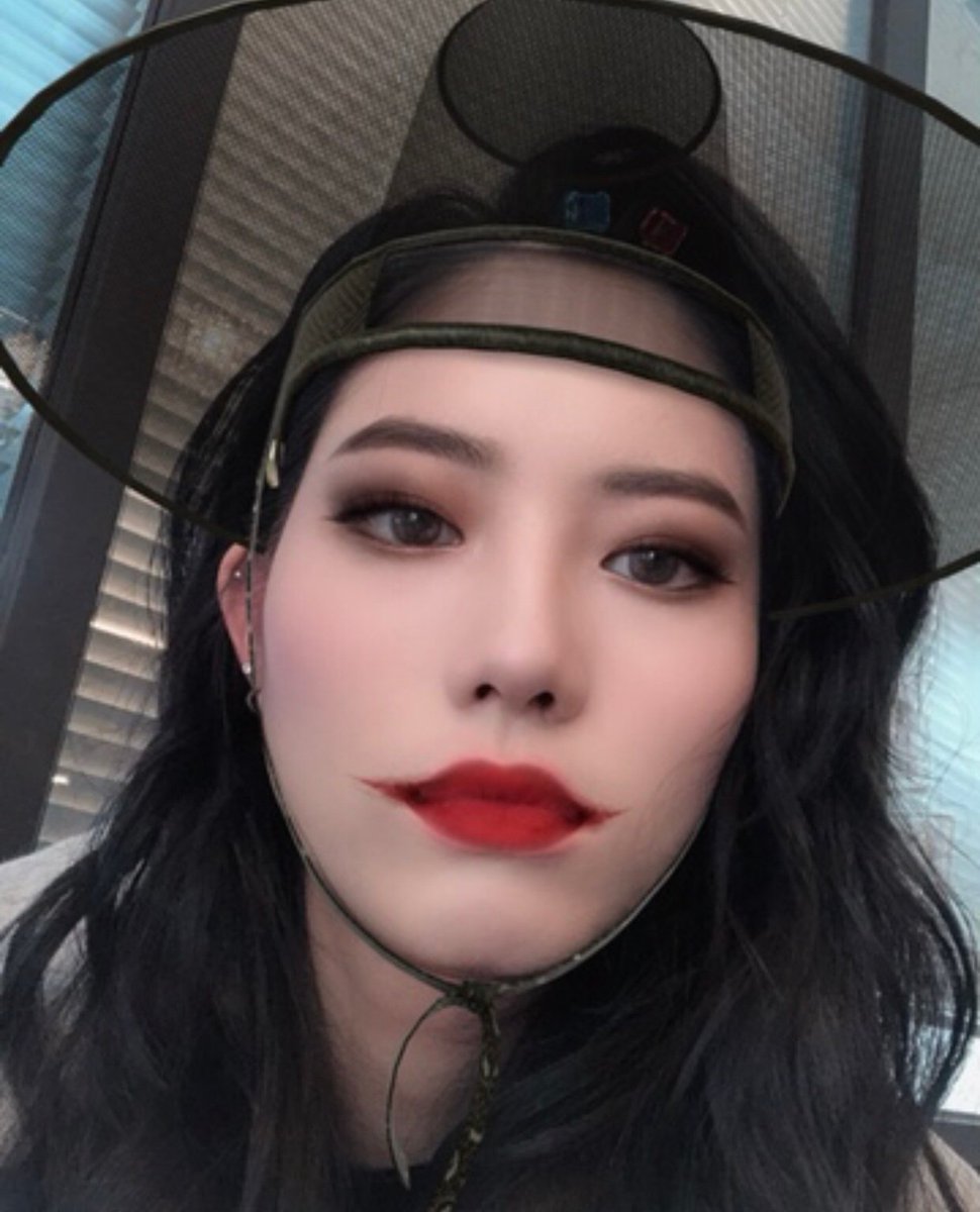 hiprcs's tweet photo. 💌 leesoo on pocketdols
#프레셔스

prong!!ㅠㅠ it's leesoo!! i was sick from the covid vaccine so i couldn't participate in the halloween party with the members...ㅠㅠ i'm so sad... halloween already passed but i'll post a picture with the grim reaper filter from (+) https://t.co/dYx9tMzEW6