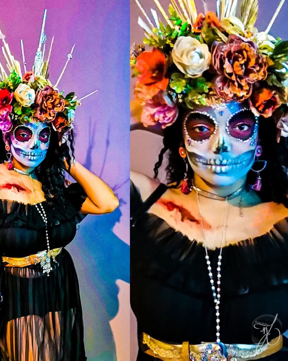 OohSoShar's tweet photo. Happy Halloween 🦇 🎃 🕸️ #Halloween #halloween2021 #sugarskull #DayOfTheDead #DiaDeMuertos #nadialamaani #paintwithnads https://t.co/KYSfeg3ojX