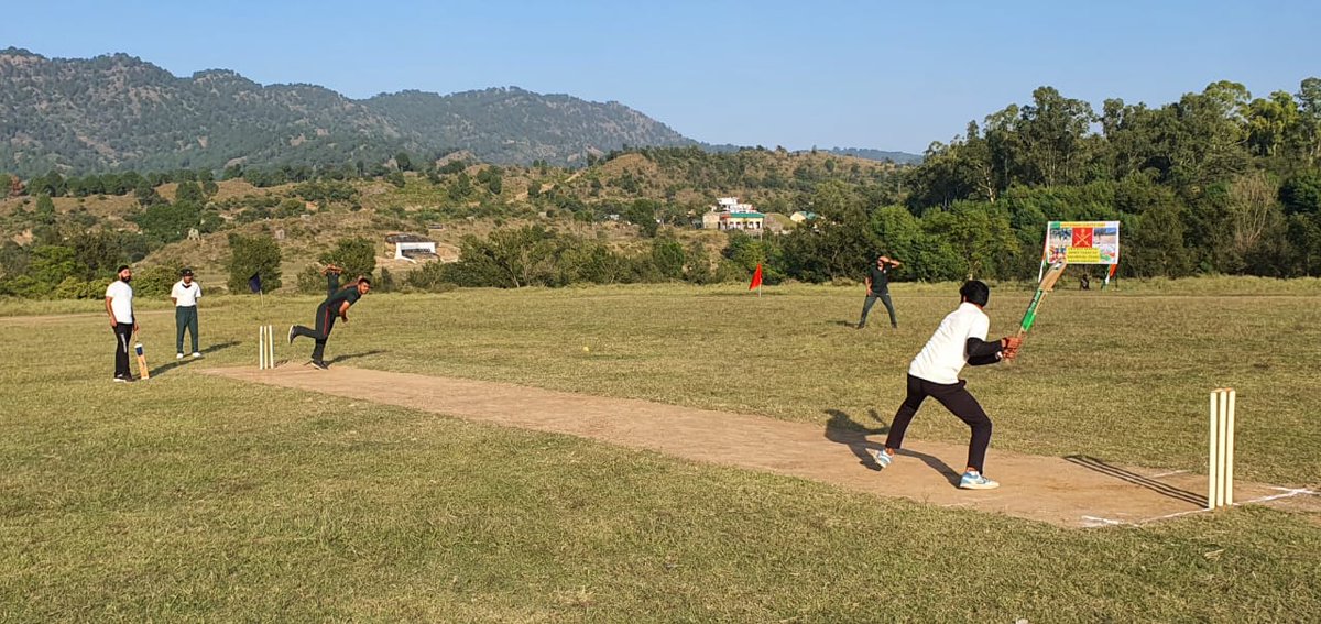 AwamFor's tweet photo. To mark this uniqueness, “Rashtriya Ekta Diwas” was celebrated at (J&amp;K). As part of the celebrations, a cricket match was organized between the teams.
#sports 
#JK
#غرد_بشي_جميل 
#غرد_بذكر_الله https://t.co/Xsx401GJEA