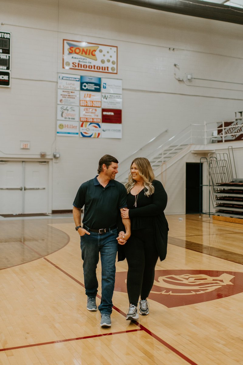 missjimmy4's tweet photo. walking into wedding week like woah 🤩 @wilhelm_jeremy #weddingweek #4moredaystogo #sports #basketball #gymlife https://t.co/6Eu08TAhhF