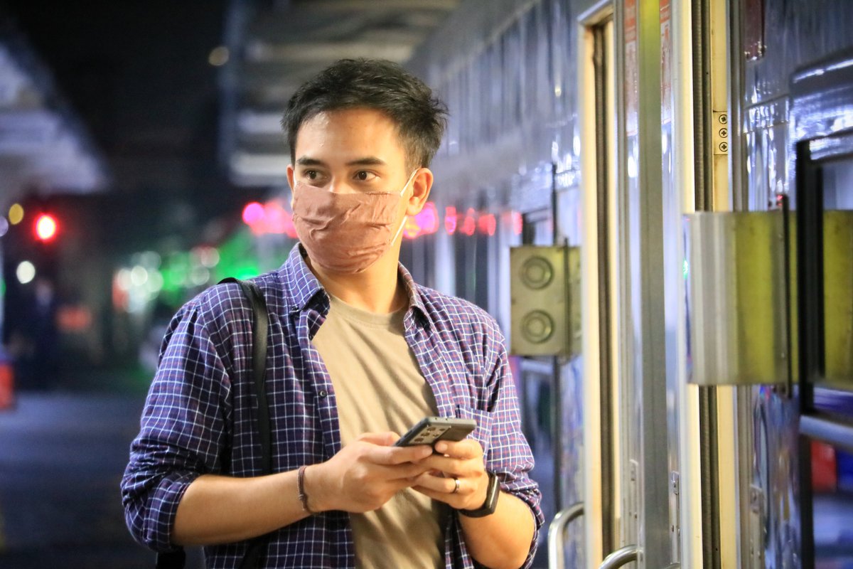 AluqmanBj's tweet image. udah cocok kan buat jadi model #KAIAccess #kai121 #keretapikita @mas_didiek 😅