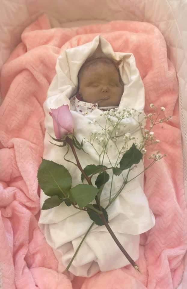 Simons_Law's tweet photo. Shared w/permission…Emma you have touched so many hearts. Your parents were amazing advocates for you & loved you so deeply. You are w/Jesus now & your love will never leave us. Beautiful Emma. Please keep the Cordova family in your prayers during this time.
#SimonsLaw https://t.co/DuTE9z0rSB