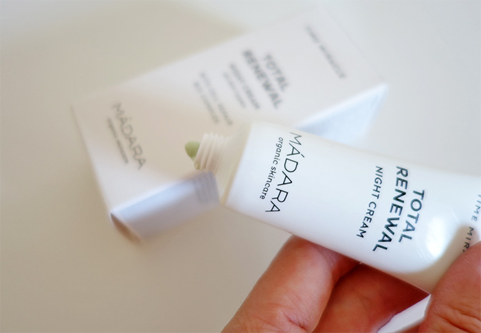 GBeautyTalk's tweet photo. The latest on Green Beauty Talk: Reviewing Time Miracle Collection from @MADARAcosmetics - https://t.co/h4fEBA0z59 #greenbeauty #madara #bbloggers https://t.co/AxF3SFllRn