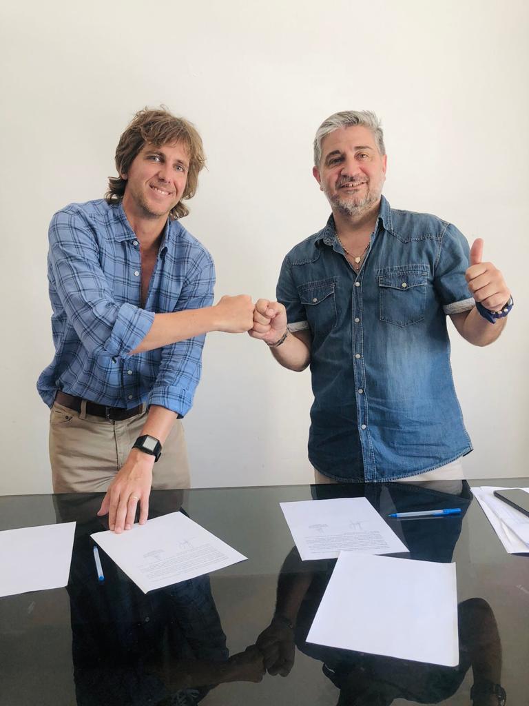 LorenzoBeccaria's tweet photo. ☀️#Reciqlo es una organización enfocada en la transformación de residuos en materias primas y productos, aplicando trazabilidad, tecnología e innovación. Convierten los residuos en asfalto o bancos, gracias a su proceso basado en un modelo de Economía Circular. https://t.co/9ZOXGSPUT3