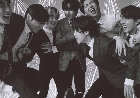 Vngel_km's tweet photo. Hola gente Jikuka, solo les vengo a contar que el #JIKOOK sigue en tendencia, claro, junto a el #kookmin 

Miren esta linda secuencia, se los dejo a su imaginación
 😭🛐🛐 https://t.co/2h6AkzHXh9