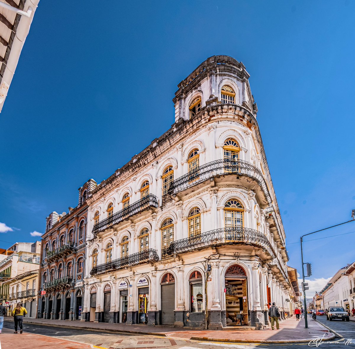 LaBellaCuenca's tweet photo. #Cuenca 🇪🇨, a cada paso te enamora. https://t.co/ADEYu4KNoq
