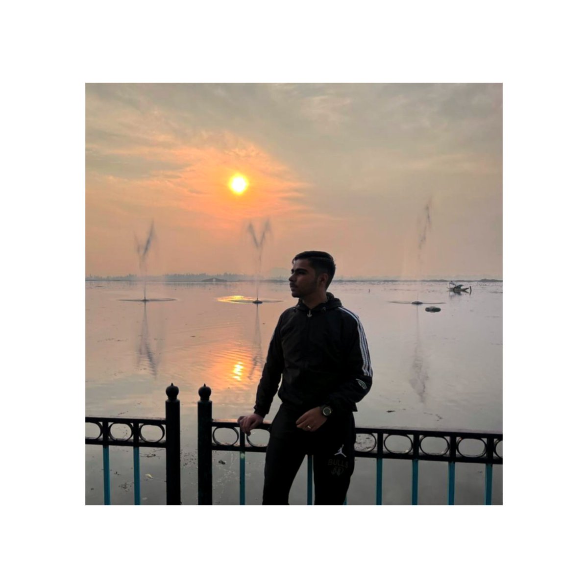 KarateMuntazir's tweet photo. Collect moments, not things.
#Kashmir #peace #dallake #Athlete #life #karate #sunset #tourism #goals #NewProfilePic #OurLifeBeginningsAndAlways #ilovesrinagar #Competition #travel #wkf #KIO https://t.co/PabpTYwq0n
