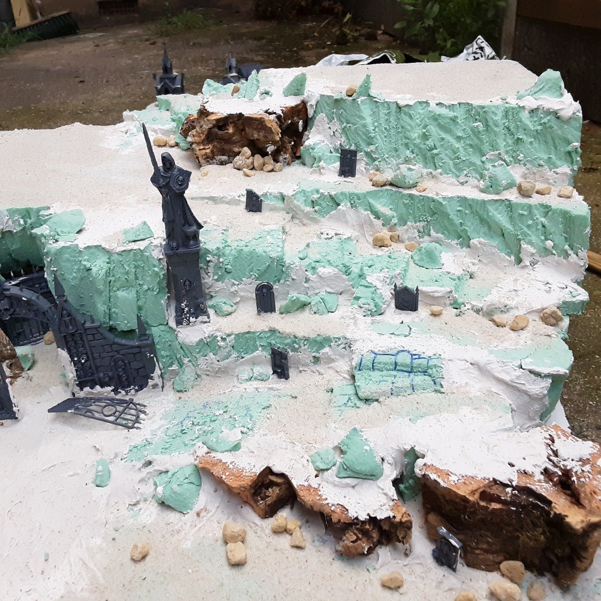 virulent28's tweet photo. Hey there! As I had to move away from London I'm trying to find a new house (and painter) for my warcry board (22x30"). Pick up by findesbury park N4, trading it for a couple of craftbeer :)

#warcry https://t.co/vYmwPcxhHG
